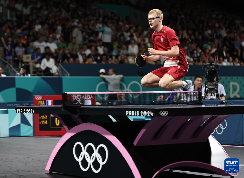 似放松了神 似放松了神