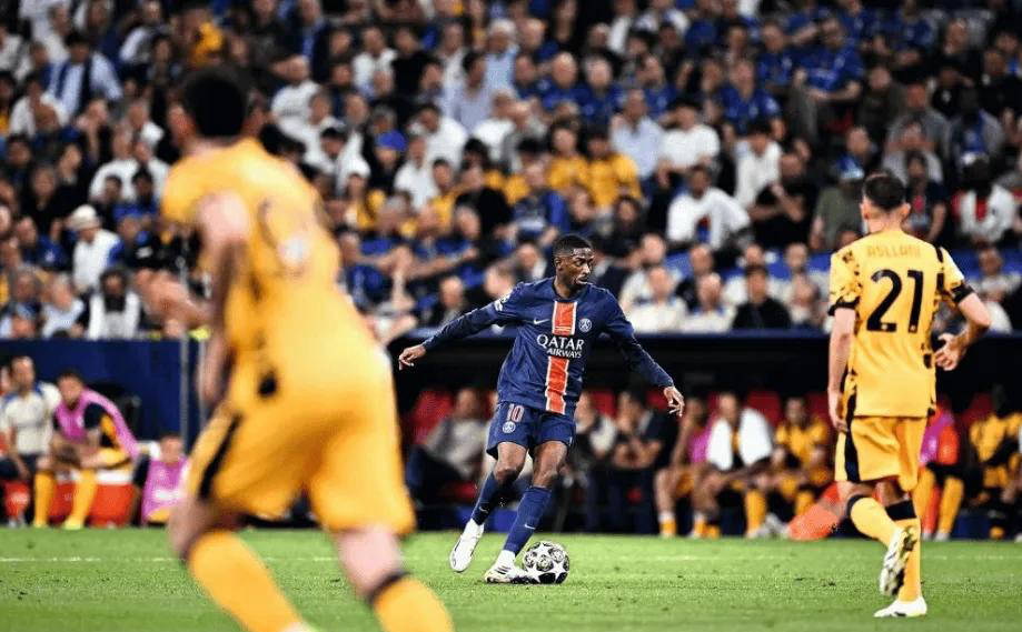 像齐达内在 像齐达内在